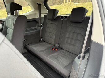 VW Tiguan Allspace R-line 4x4 140kW Tažné 7-míst - 14