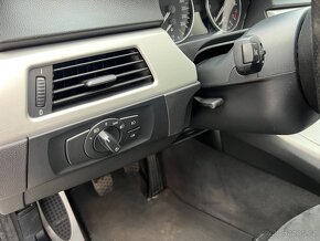 BMW E91 320i 110 kw, M paket, rozvody, servis, hezké - 14