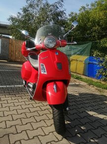 Piaggio Vespa GTS Super 125 - 14