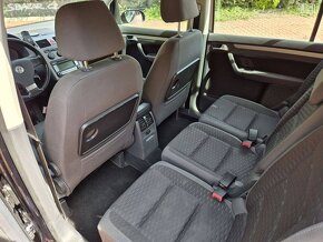 VW Touran 2.0TDI 103kW 7 míst, tažné,xenon,bez koroze - 14