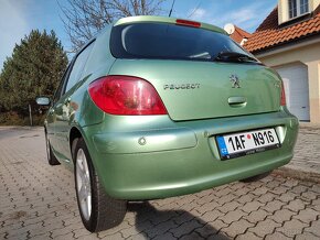 Peugeot 307, 2.0i benzín Automat, střešní okno, navigace - 14