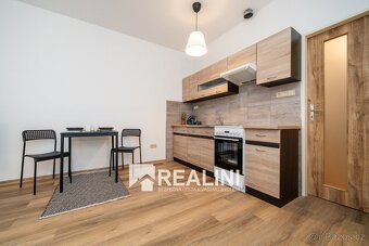 Prodej nemovitosti se 4 bytovými jednotkami - 228 m2 - Kujav - 14