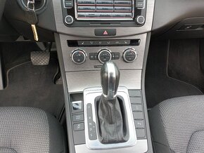 Volkswagen Passat 2,0 TDI 125kW DSG,ČR,SERVISKA  240 000 Kč - 14