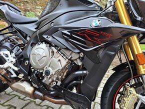 BMW S 1000 R - TOP STAV + VÝBAVA, AKRAPOVIČ - 14