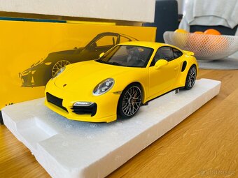 Porsche 911 (991) Turbo S 1:18 Minichamps - 14