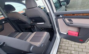 VW Touran Cross 7 míst. - 14