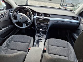 ŠKODA Superb kombi II, 2.0 TDi (103 kW), 4x4, plný servis - 14