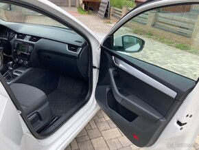 Škoda Octavia Combi 2,0 TDi CR 110kW 2016 DPH - 14