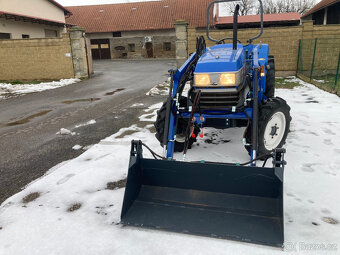 Malotraktor Iseki TG 37 F s čelním nakladačem - 14