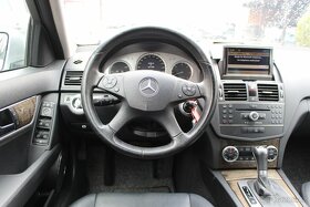 Mercedes-Benz Třídy C 320CDI / AVANTGARDE / XENON - 14
