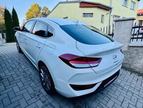 HYUNDAI i30 1.4TGDi 103kW ALLInc.FASTBACK Koup.ČR 99tkm,2020 - 14