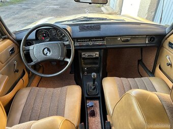 Mercedes W115 240D Žralok - 14