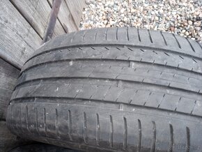 PRODÁM DVĚ LETNÍ PNEU PIRELLI Cinturato P7 245/50R19 105W - 14