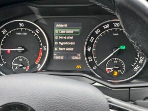 Škoda Superb III Style+ 2.0 TDI 140kw DSG 4x4 ALCANT KEYLESS - 14