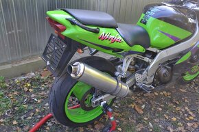 Kawasaki ZX-9R Ninja - 14