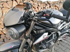 TRIUMPH STREET TRIPLE 765 RS - 14