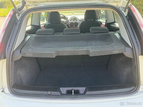 Fiat Grande Punto Evo 1.4 57kw, PO SERVISU,NOVÁ STK,KLIMA - 14