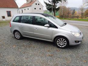 Opel Zafira 1.8 RV.2008 panorama 7.míst. TAŽNÉ-NOVÁ STK - 14