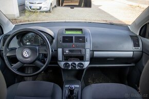 Volkswagen Polo 1.4 16V Comfortline - 14