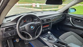 BMW 325i e92, manuál, r.v.2008, jen 150000km - 14