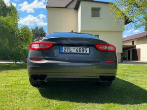 Maserati Quattroporte S, 22.000 km najeto, stav nového - 14