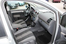 Volkswagen Touran 1.9TDI KLIMATRONIK 7MIST ALU - 14