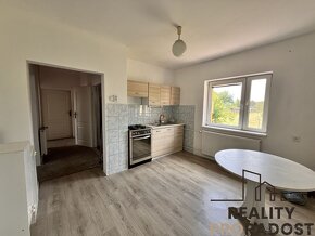 Prodej rodinného domu 141 m², pozemek 1440 m² - 14