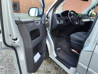 VW Multivan T5.1. 2.0 TDI 103 kW - 14