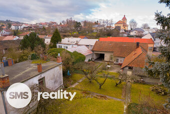 Prodej rodinného domu, 4+1,143 m² se zahradním domem 1+1, 49 - 14