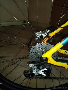 Karbon. MTB 29" FELT nine 4, Shimano XT, brzdy kotouče, v. L - 14