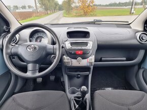 TOYOTA AYGO 1.0i 50kw 137tis.km pravidelný servis - 14