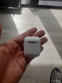 Apple AirPods 2. generace (2019) - 14