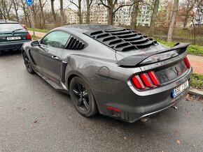 Ford mustang 3.7 výměna možná - 14