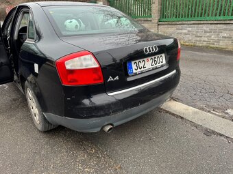 Audi A4 8E B6  2001 1,6 Benzín prodám pojízdné - 14