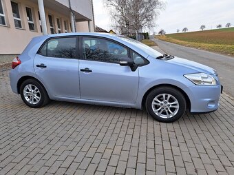 TOYOTA AURIS 1.4i 2011 FL, ALU, KLIMA, 152TKM, ČR, L+Z  KOLA - 14