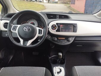 TOYOTA YARIS 1,3 AUTOMAT,PRVNÍ MAJITEL CZ PŮVOD-ODPOČET DPH - 14