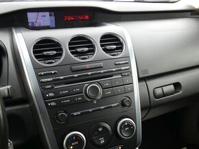 Mazda CX-7 2.2 MZR-CD, navi, 4x4, tažné - 14