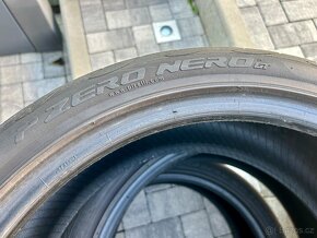 PIRELLI P ZERO NERO GT 235/40/19 96Y DOT 0819 5mm - 15