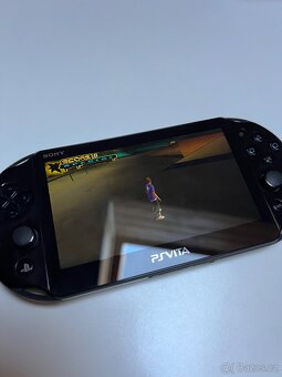 PS Vita Slim (PCH-2016) skvělý stav - 15