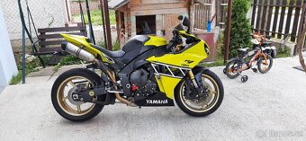 Yamaha YZF-R1 TCS 2014 RN22 - 15