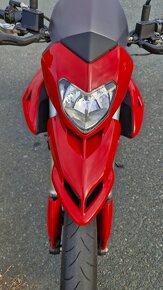 DUCATI HYPERMOTARD 796 - 15