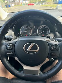 Lexus NX200t - 15