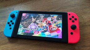 Nintendo Switch konzole s příslušenstvím - 15