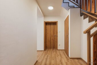 Pronájem rodinného domu 249 m² - Vyškov - 15