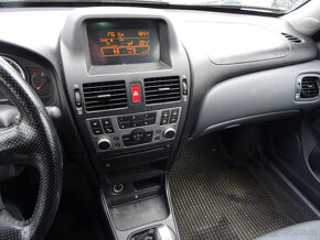 Nissan Almera 1,5 dCi - NEJDE SERVO - 15