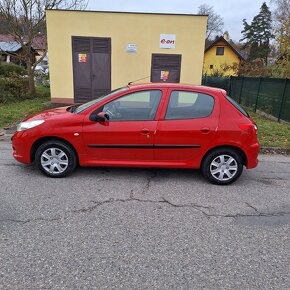 Peugeot 206 + 1,1i. Dovozu Rakousko. Najeto pouze 107.tkm. - 15