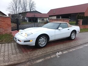 Prodám Chevrolet Corvette C4 s motorem LT1 - 15