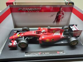 8x F1 FERRARI LECLERC VETTEL SAINZ RAIKKONEN BURAGO 1:18 - 15