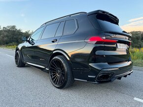 BMW X7 M50i BLACK INDIVIDUAL Full výbava možná výmena - 15