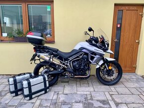 Triumph Tiger 800 XRx - 15